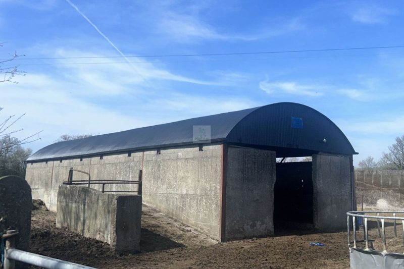 Farm shed cleaning and painting Ballyclerahan